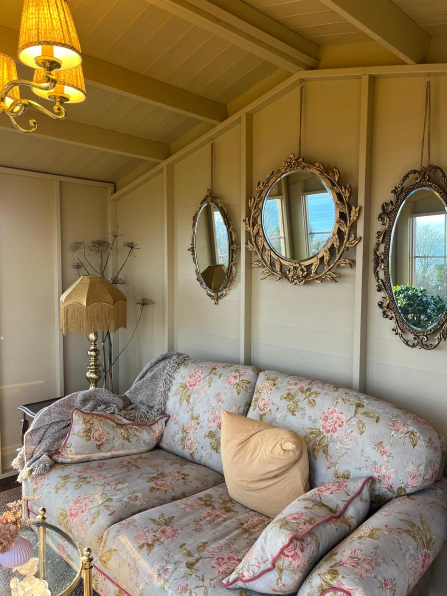 The Pink Cottage Upstairs Suite & Garden Summer Room Whitehead Extérieur photo